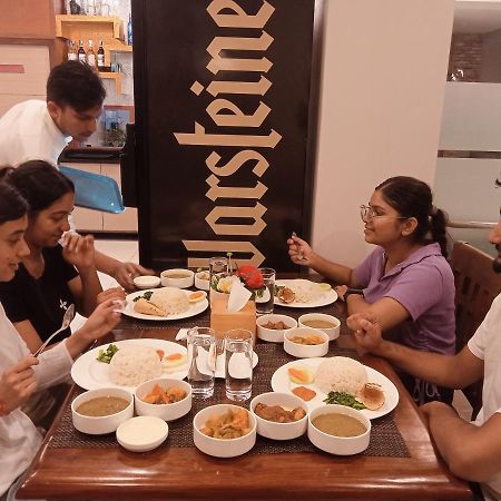 Hotel Krishna กาฐมาณฑุ ภายนอก รูปภาพ