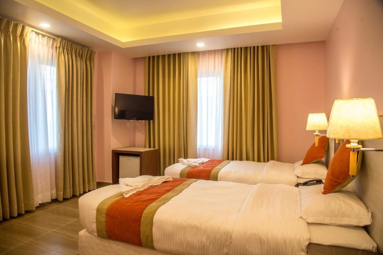 Hotel Krishna กาฐมาณฑุ ภายนอก รูปภาพ